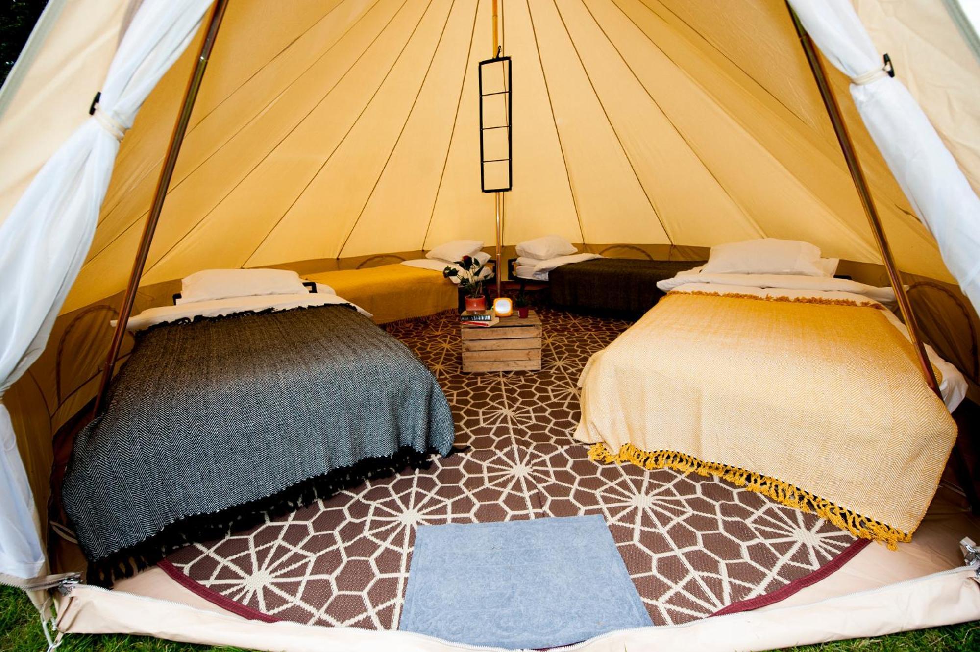 Nine Yards Bell Tents At The Tt - קאסלטאון מראה חיצוני תמונה